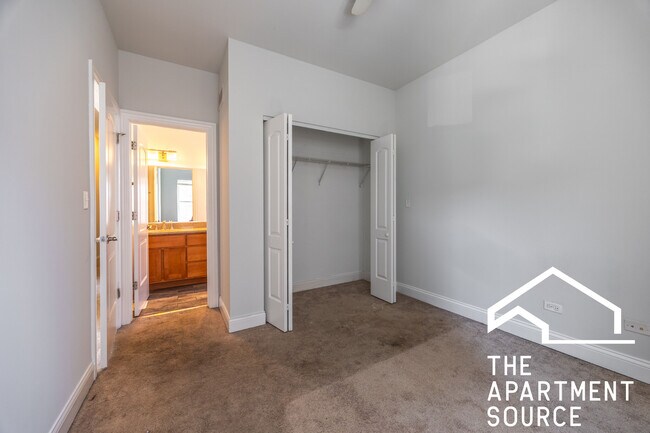 Photo - 1503 N Talman Ave Unit CH