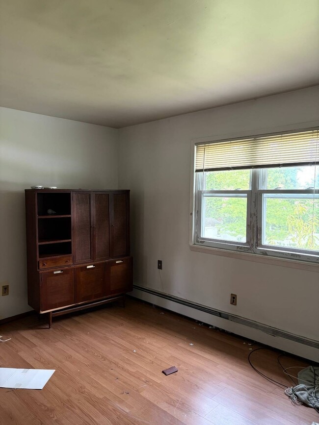 Photo - 52 B Evergreen St