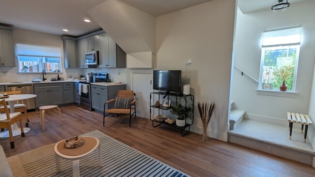 Photo - 5591 SE 57th Ave