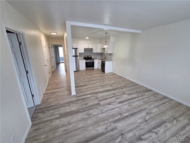 Photo - 255 Portage Rd