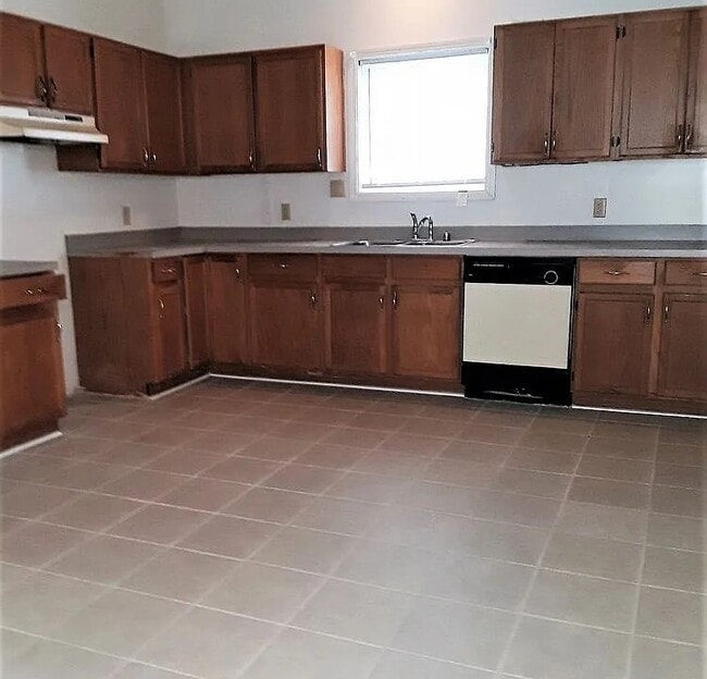 Photo - 1810 Magazine St