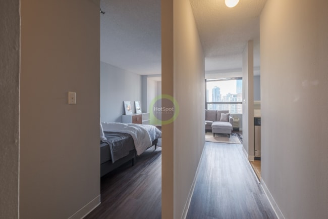 Photo - 454 E Ohio St