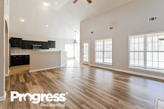 Photo - 703 Timber Creek S