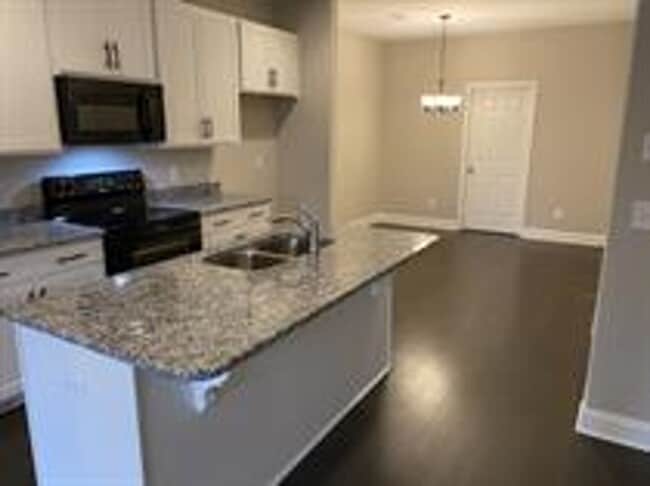247 Claremont Ct
