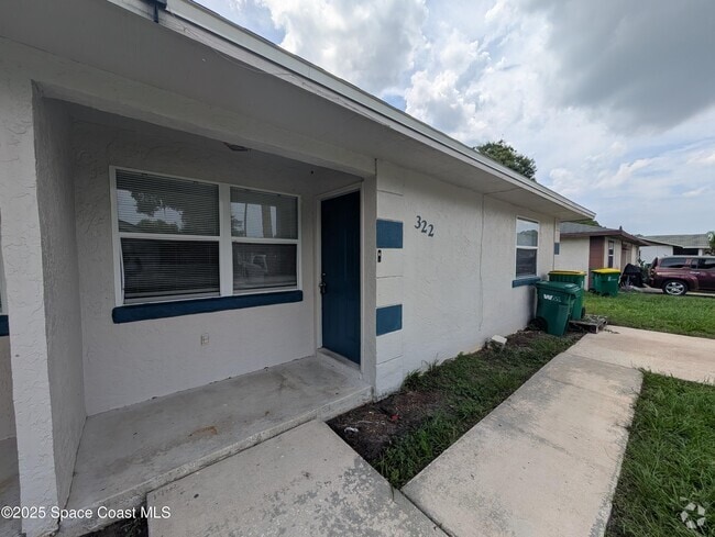 Building Photo - 322 Country Ln Dr Rental
