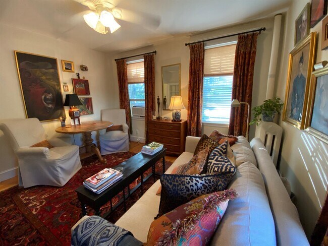 Building Photo - 9 Ellery St Unit 35