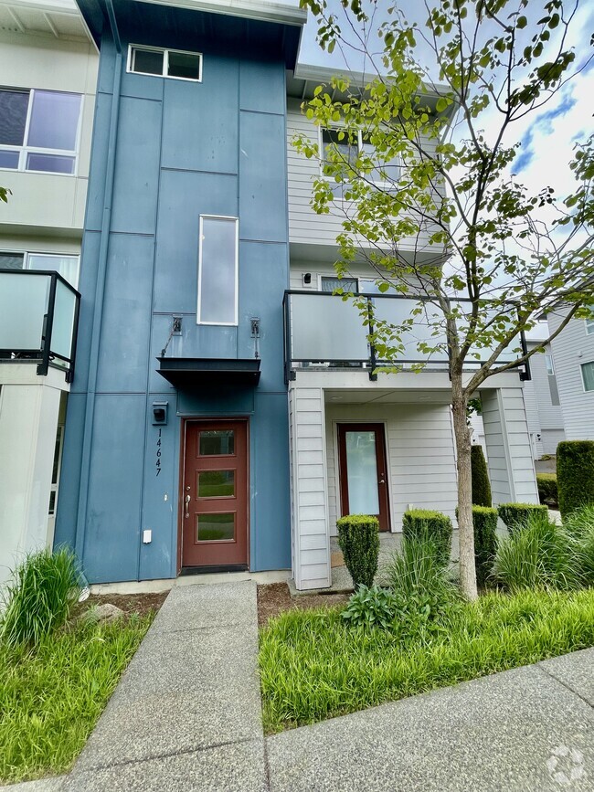 Building Photo - 14647 36th Ct NE Rental