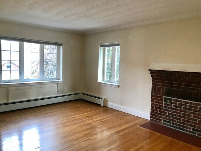 Photo - 9 Mount Ida St Unit 2