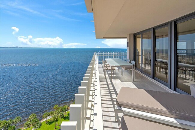 Photo - 2 Grove Isle Dr Unit B1801