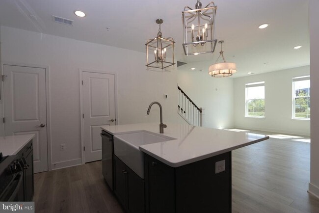 Photo - 2512 W Peninsula Dr