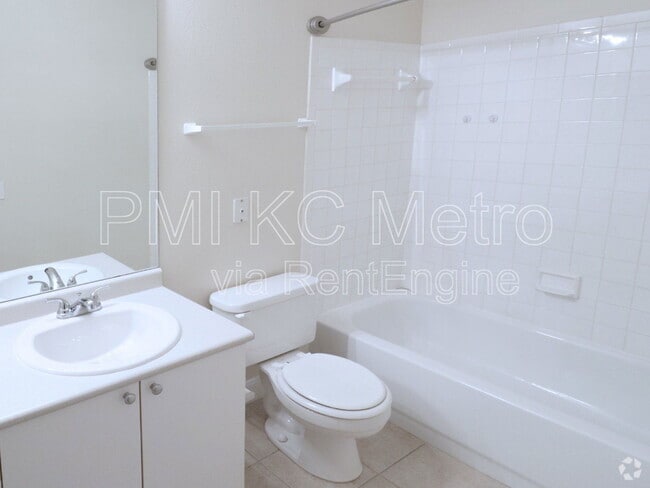 Building Photo - 11624 Tomahawk Creek Pkwy Rental