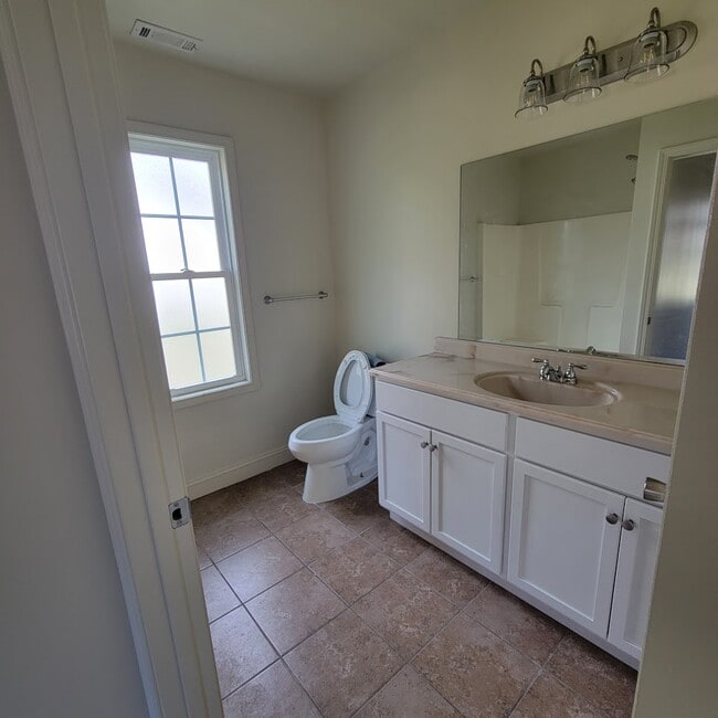 Photo - 202 Cathey Rd