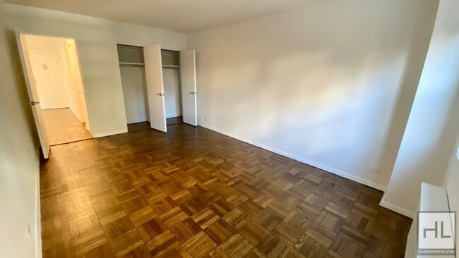 Photo - EAST 35 STREET Unit 8C