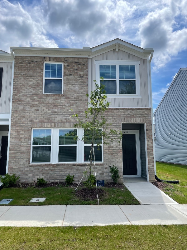 Building Photo - 2111 Gln Xing Dr Rental
