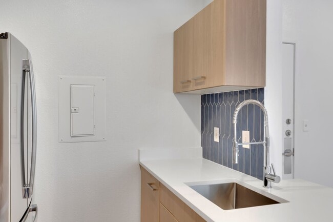 AVIA Apartments On Alpha