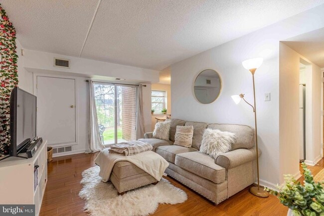 Photo - 3307 Valley Dr Unit 3307