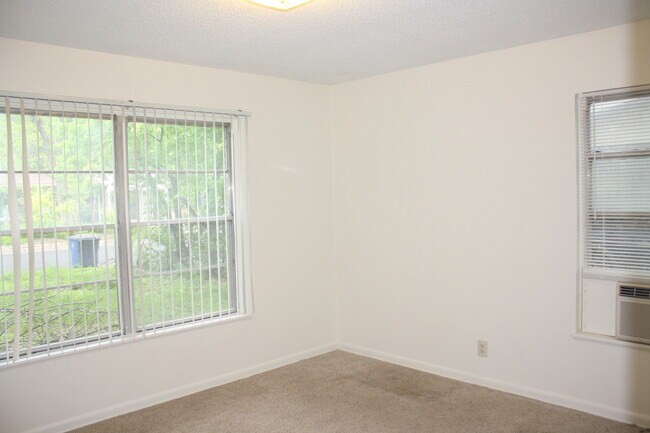 Photo - 3/1 in Central Austin Highland Neighborhood. Fenced Backyard. W/D Connections