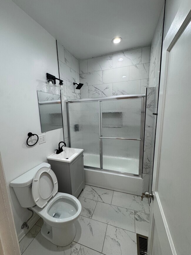 Photo - 5432 W 23rd St Unit First Floor Apartment / 1F