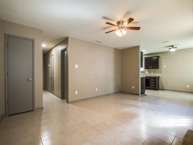 Photo - 7716 Sable Ln