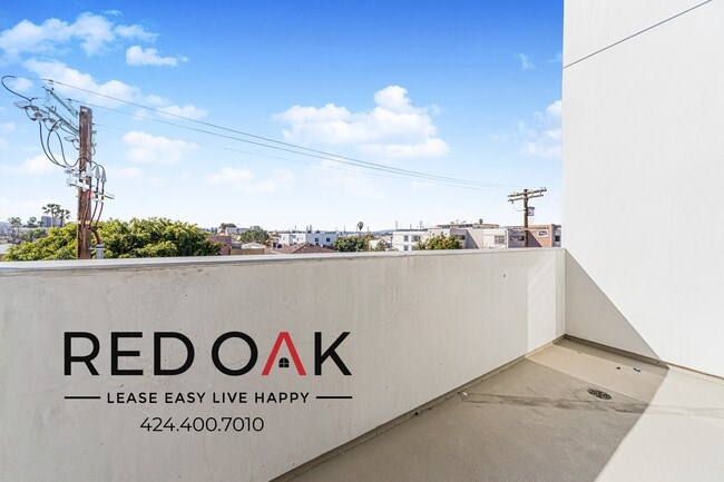 Photo - 5320 Cartwright Ave Unit 206