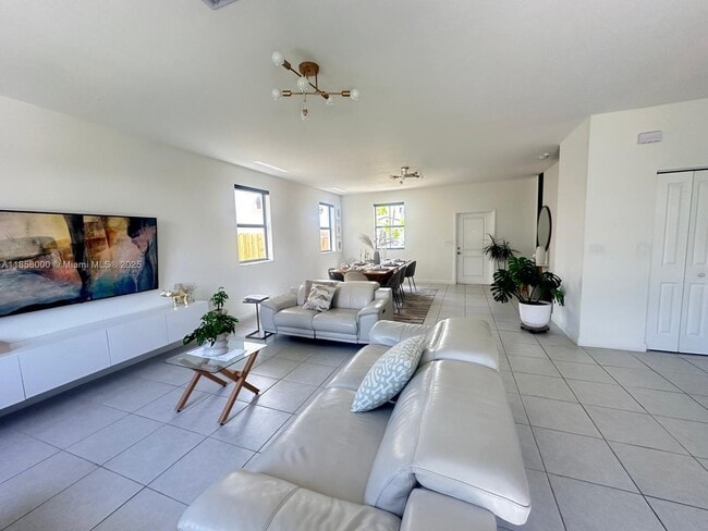Photo - 11924 SW 241 Ter