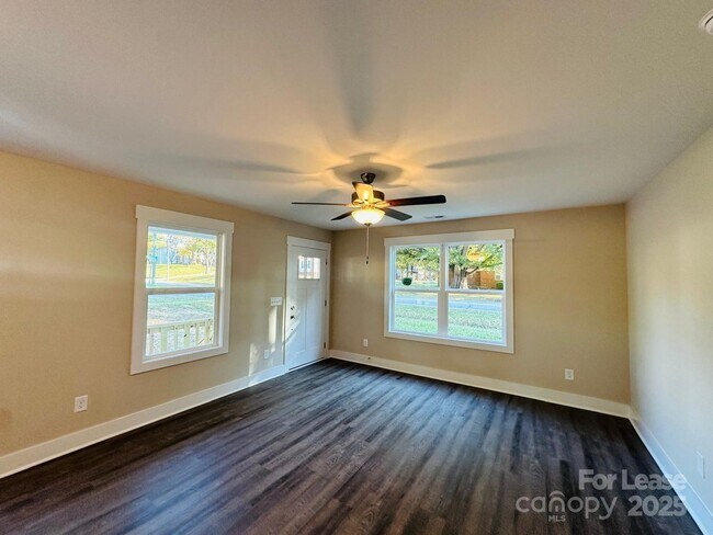 Photo - 99 Piedmont Dr