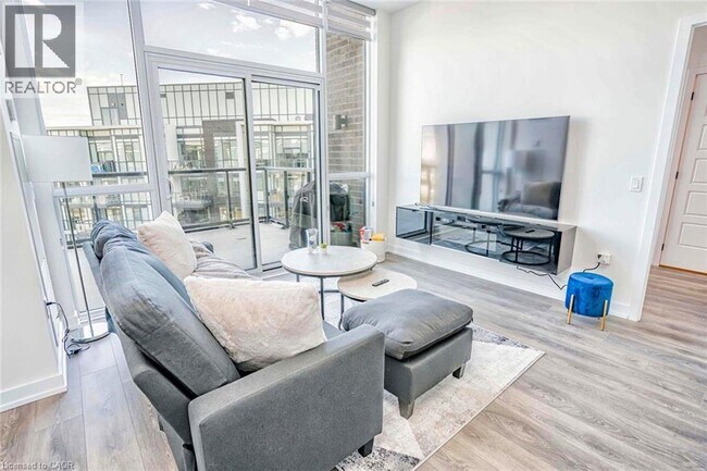 Photo - 415 Sea Ray Ave Unité 403