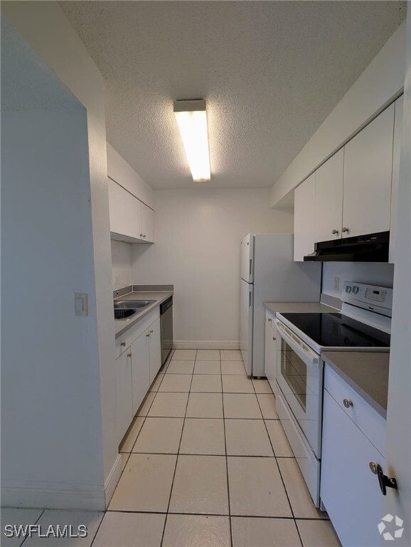 Building Photo - 3407 Winkler Ave Rental