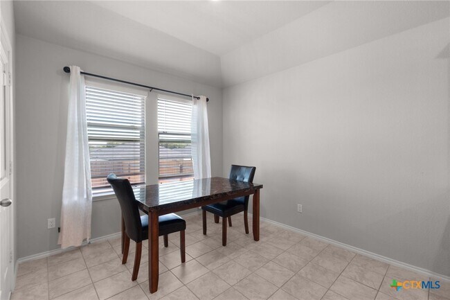 Photo - 1321 Lindsey Dr