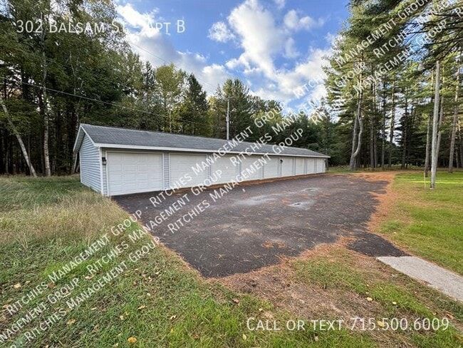 Photo - 302 Balsam St Unit Apt B