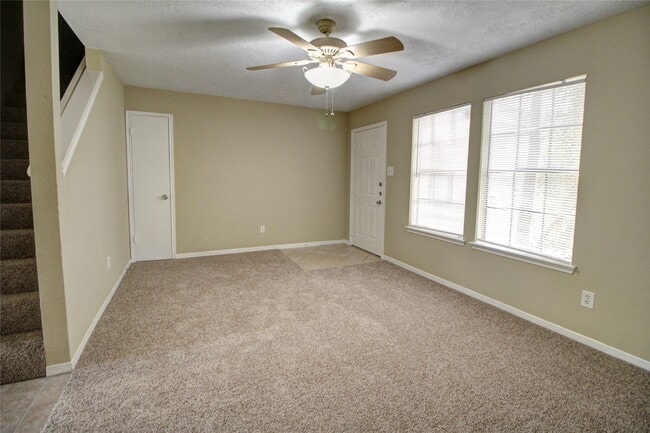Photo - 10024 Spring Pl Dr