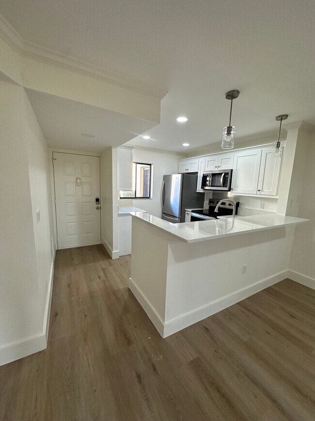 Photo - 401 Airport Ave E Unidad #303