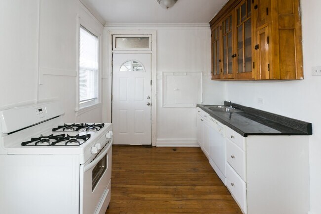 Photo - 4824 W Addison St Unit N3
