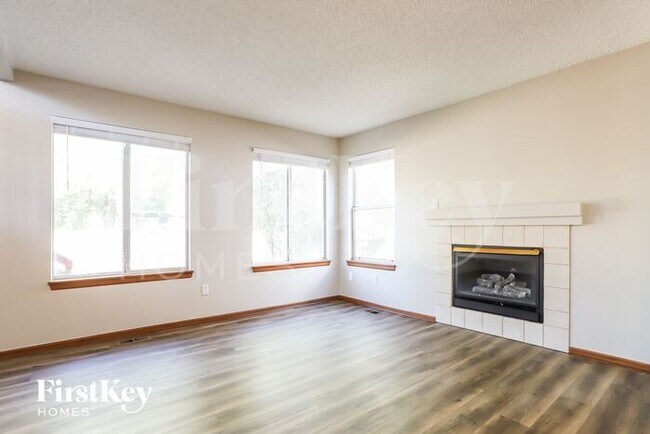 Photo - 8870 Clover Meadow Ln