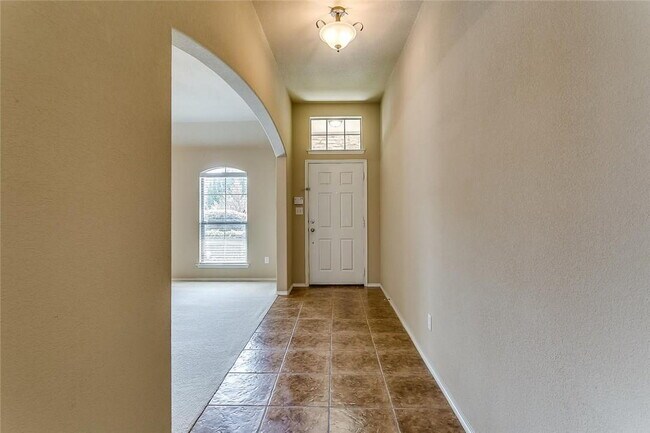 Photo - 3 bed, 2 Bath Home in North Fort Worth