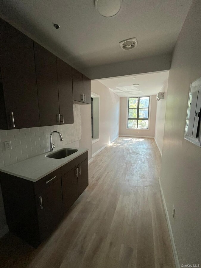 Photo - 3612 Bronx Blvd