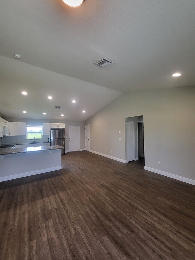 Photo - 8309 Lena Ct