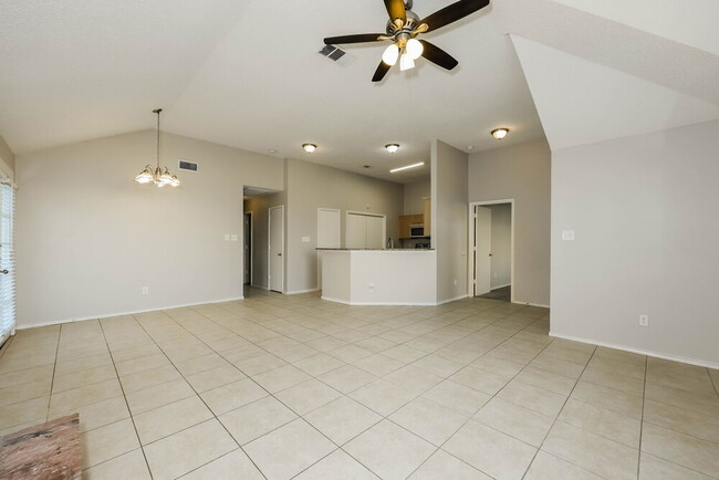 Photo - 1521 Becky Ln