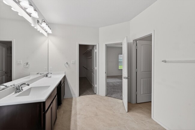 Photo - 138 Meadow Grove Dr