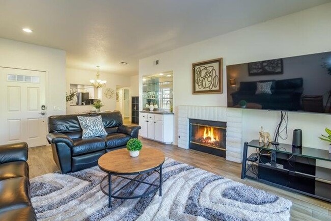 Photo - 491 Desert Falls Dr N