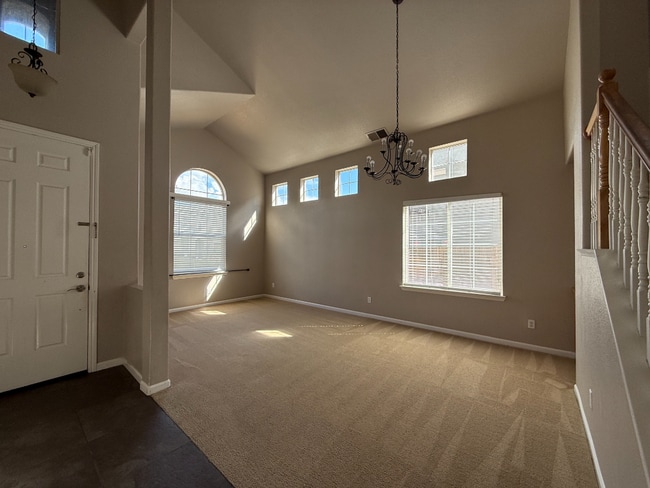 Photo - Spacious 4/3 in Elk Grove