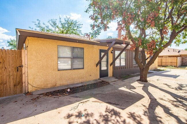 Photo - 6103 38th St Unit B