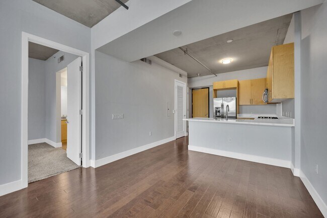 Photo - 353 E Bonneville Ave Unit 804