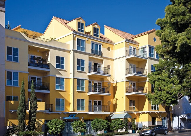 Building Photo - VRS Portofino LLC