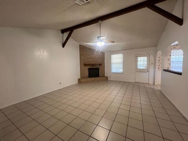 Photo - Spacious 3/2 in Midway ISD