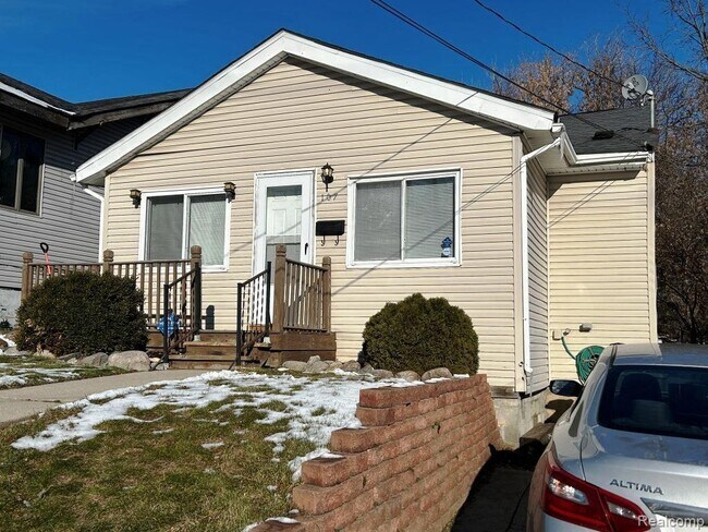 Photo - 107 Oakhill St Casa