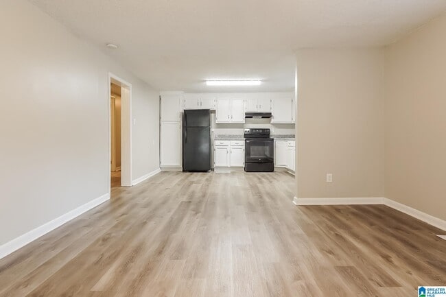 Photo - 2112 Headrick Rd