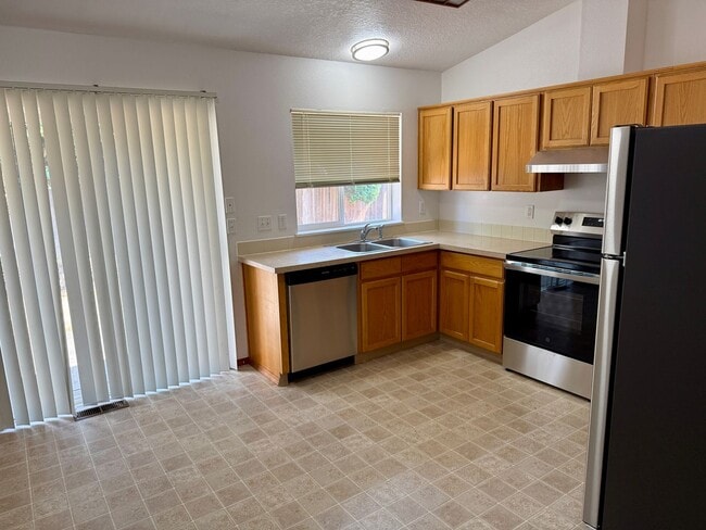 Photo - 9724 SE 43rd Ave Unit 9724