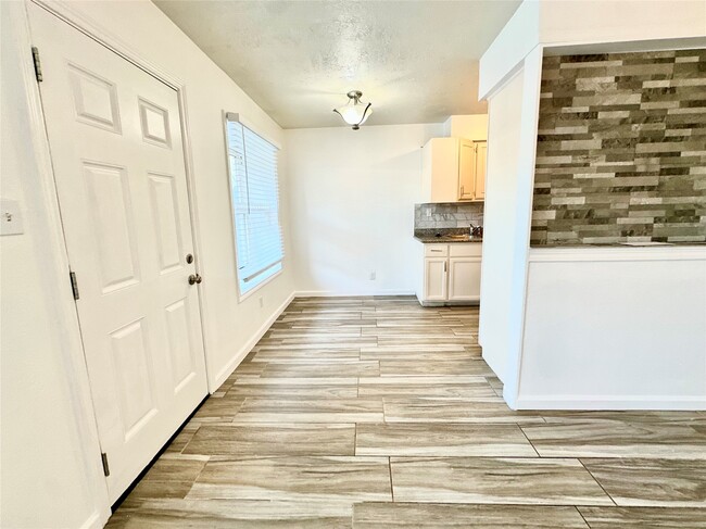 Photo - 13539 Castilian Dr Unit True