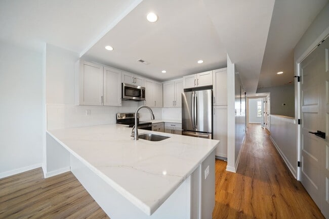 Photo - 5 N Walnut St Unit B